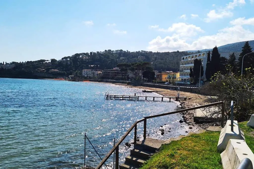 Appartamento Lo Scorcio Sul Porto Porto Santo Stefano  Italia